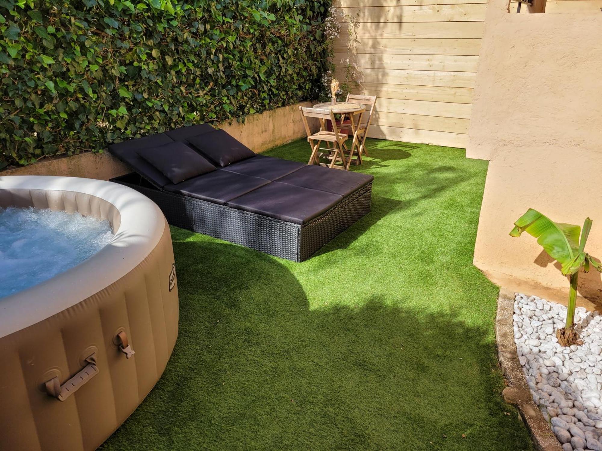 Nuit D'Evasion Love Room Avec Baignoire Balneotherapie Tolone Esterno foto